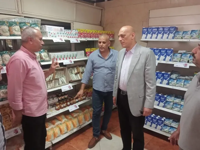 محافظ الشرقية متابعة منافذ السلع المخفضة بأبو كبير لضمان توافر المنتجات الأساسية