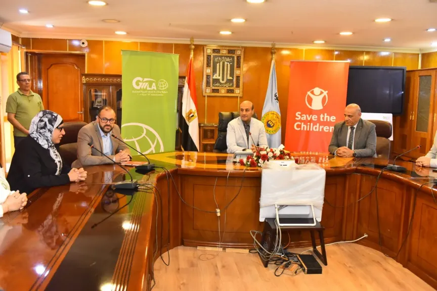 محافظ أسيوط يشهد تسليم الدفعة الأولى من تمويلات مشروع ”جذور النمو” لدعم المشروعات