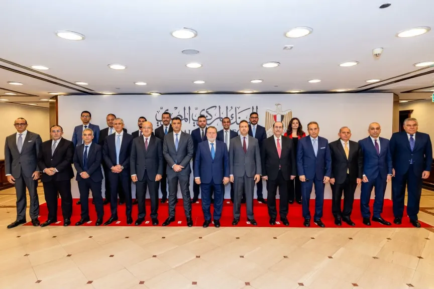 محافظ البنك المركزي المصري ووزير الصناعة يطلقان صندوق إعادة هيكلة المصانع المتعثرة برأسمال مليار جنيه
