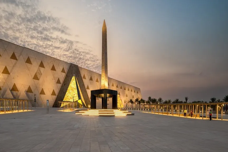 المتحف المصري الكبير يستقبل نحو 4 ملايين زائر منذ افتتاحه وحتى نهاية أغسطس 2026
