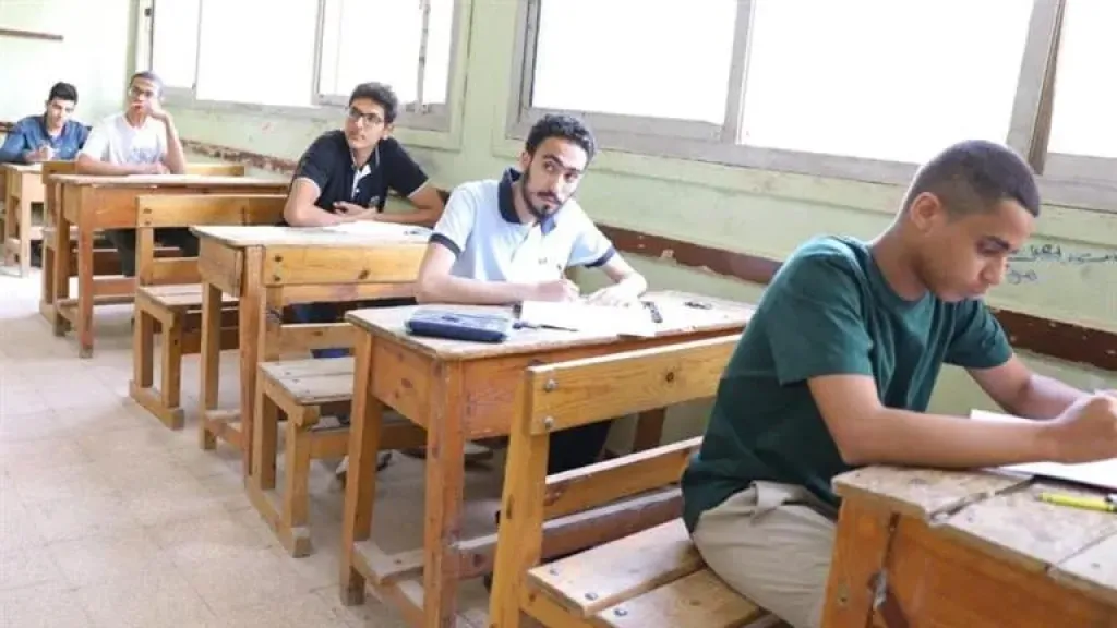 خريجو الثانوية العامة: كتيب المفاهيم بالامتحان يهدر الوقت وبلا فائدة