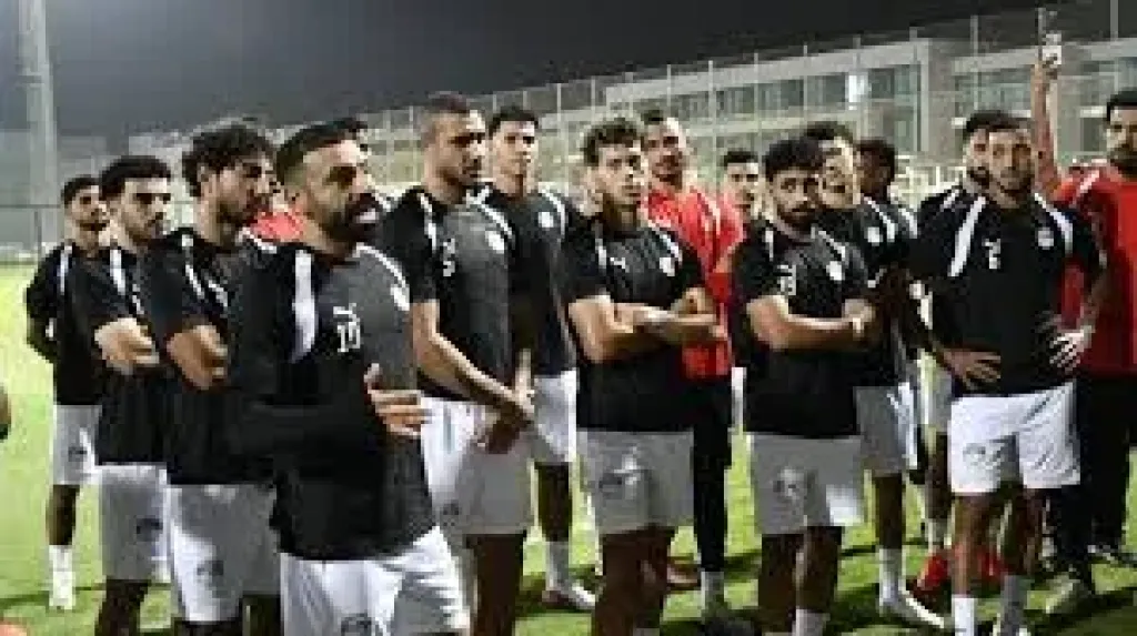 مأزق معسكر نوفمبر، هل ينجح اتحاد الكرة في رأب الصدع بين الجهاز الفني للمنتخب والمحترفين؟