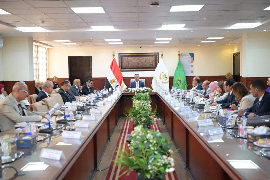 وزير التموين يوجه بتأمين الاحتياطي الاستراتيجي ومتابعة مخزون السلع