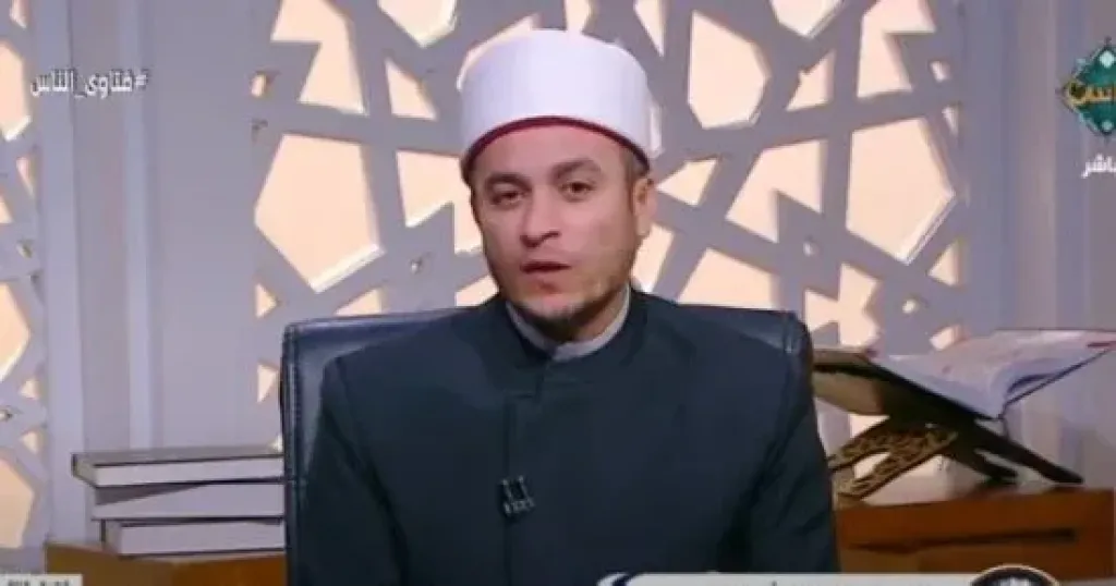 ما حكم الربح من نشر مقاطع القرآن على يوتيوب؟.. أمين الفتوى يجيب