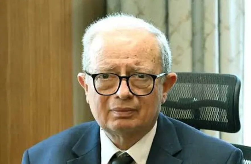 نائب رئيس الوزراء للشئون الاقتصادية يُهنئ وزير الدفاع بمناسبة الذكرى ‎الـ53 لنصر أكتوبر المجيد