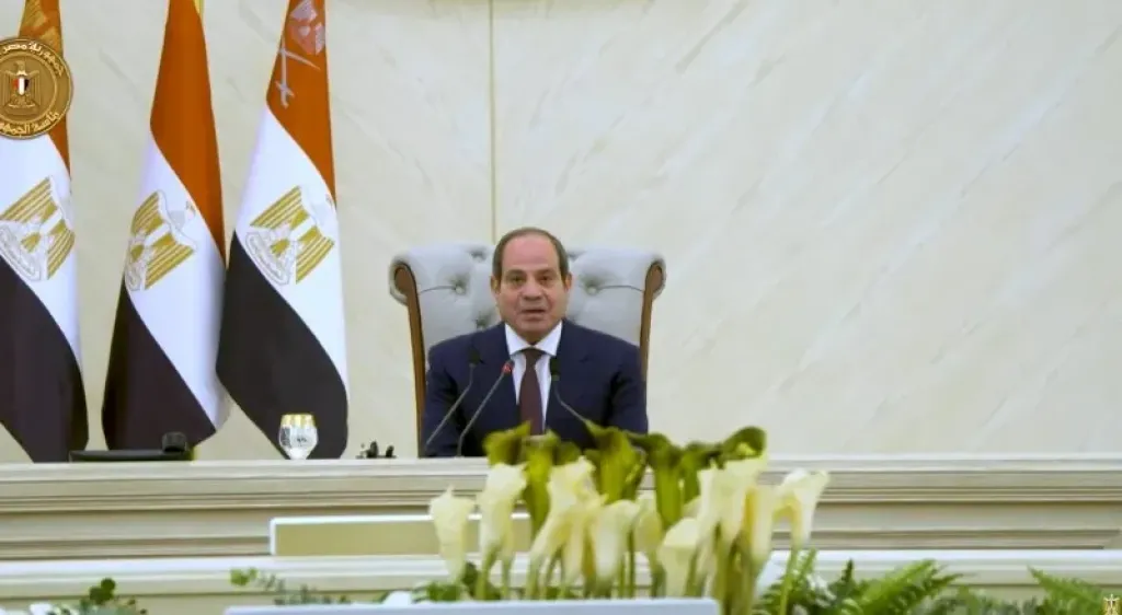 الرئيس السيسي: بناء الأوطان أمانة ومسئولية سنُسأل عنها أمام الله سبحانه وتعالى وأمام التاريخ
