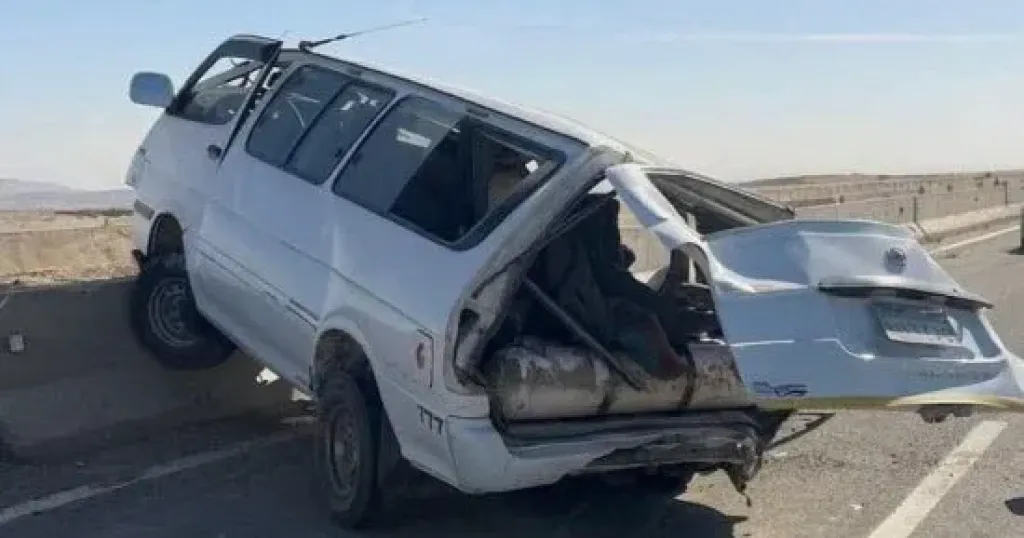 النيابة تستعلم عن الحالة الصحية لـ8 مصابين بحادث انقلاب ميكروباص فى التجمع