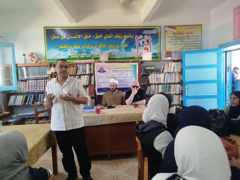 مكتبة المنفلوطي تناقش ”التنمر الإلكتروني وكيفية الحماية منه” فى لقاء حوارى