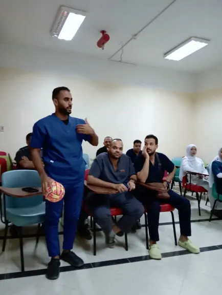 مستشفى القلب بجامعة أسيوط ينظم تدريبا للتمريض الجدد حول مهارات رسم القلب