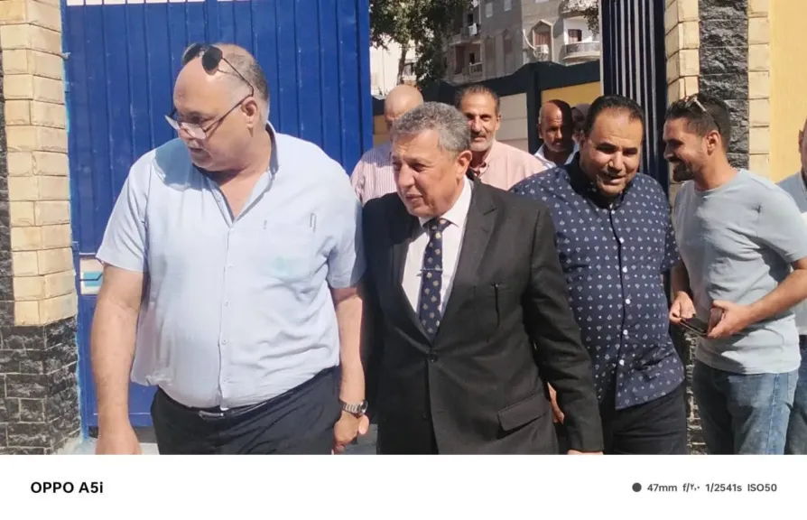 الديب في جولة ميدانية لمتابعة سير العملية التعليمية والتأكد من توفير بيئة تعليمية آمنة للطلاب