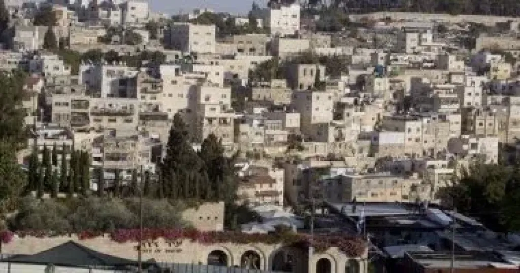 الاحتلال الإسرائيلي يحول القدس إلى ثكنة عسكرية ويعتقل 50 فلسطينيا