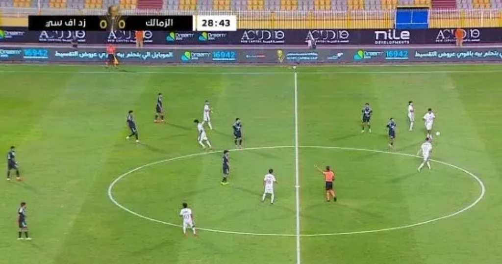 استمرار التعادل السلبي بين الزمالك وزد بعد 30 دقيقة