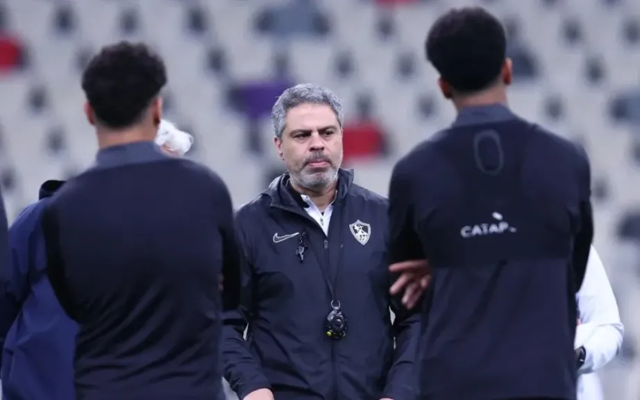 معتمد جمال يكثف محاضرات الدفاع قبل قمة الأهلي