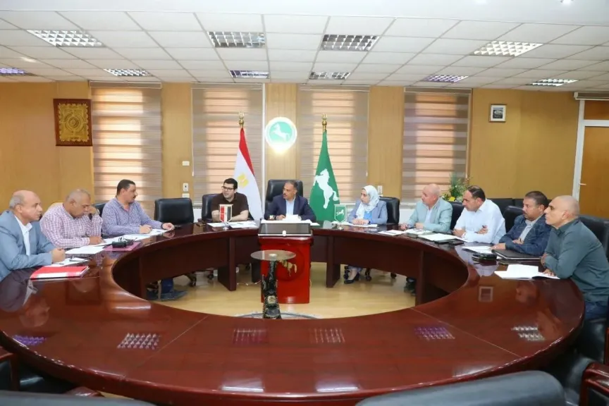 محافظ الشرقية:تسريع إجراءات الفحص والمعاينة والرفع المساحي وإبرام العقود
