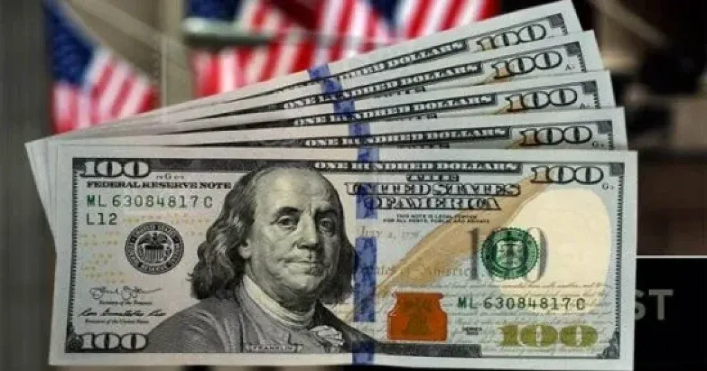 شاشات البنوك التجارية تتفق على تسعير موحد للدولار عند 52.63 جنيه للبيع