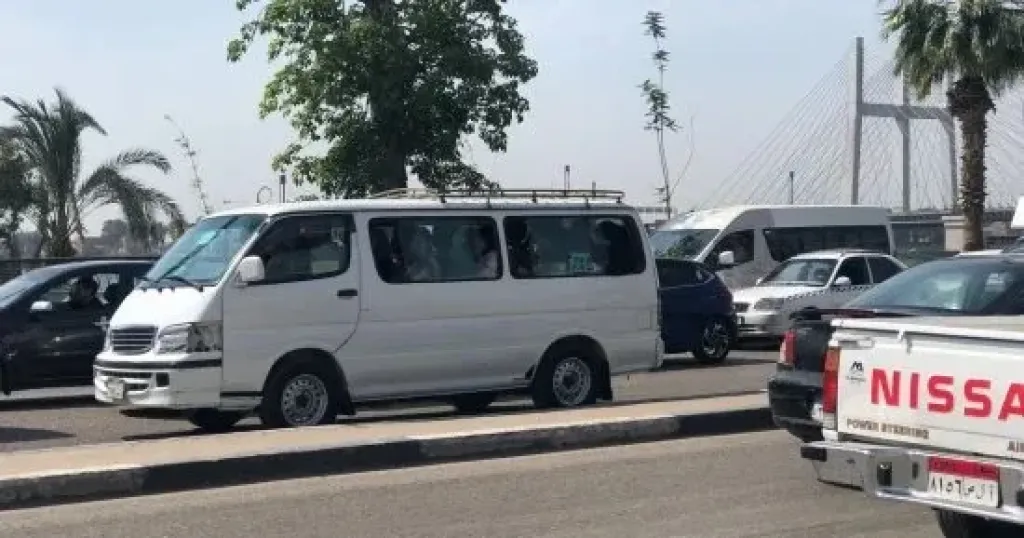 كثافات مرورية بالقاهرة والجيزة.. وغلق جزئى بشارع الهرم لإنشاء 5 محطات مترو