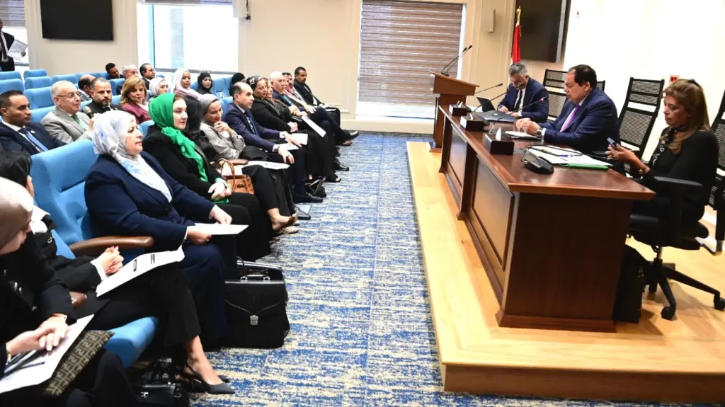 أبو العينين: المواطن على رأس أولويات برلمانية الجبهة الوطنية