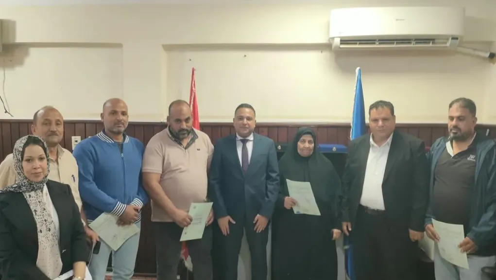 البحيرة تواصل تسليم عقود تقنين أراضي أملاك الدولة للمواطنين