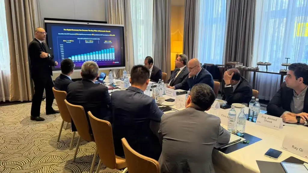 على هامش مؤتمر Network X بفيينا.. تنظيم الاتصالات وهواوي يبحثان تعزيز الأمن السيبراني والتوسع في الحوسبة السحابية ومراكز بيانات الذكاء الاصطناعي