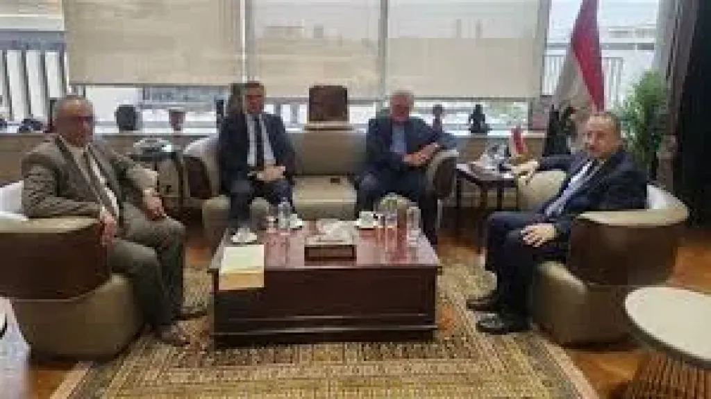 قنصوة يبحث الاستعدادات النهائية لمهرجان القاهرة السينمائي الدولي في دورته الـ47