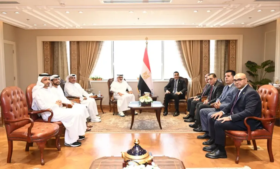 وزير الشباب والرياضة يستقبل وفد مجلس أبوظبي الرياضي ويبحث استضافة مصر للنسخة الـ11 من سباق زايد الخيري