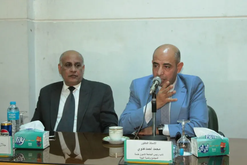 جامعة أسيوط تنظم فعالية للتوعية بخطة الإخلاء وتطبيقها عمليًا بكلية الزراعة