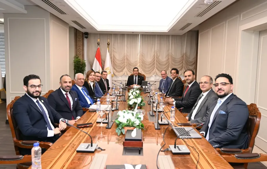 وزير الشباب والرياضة يستقبل وفد مجموعة مستشفيات كليوباترا