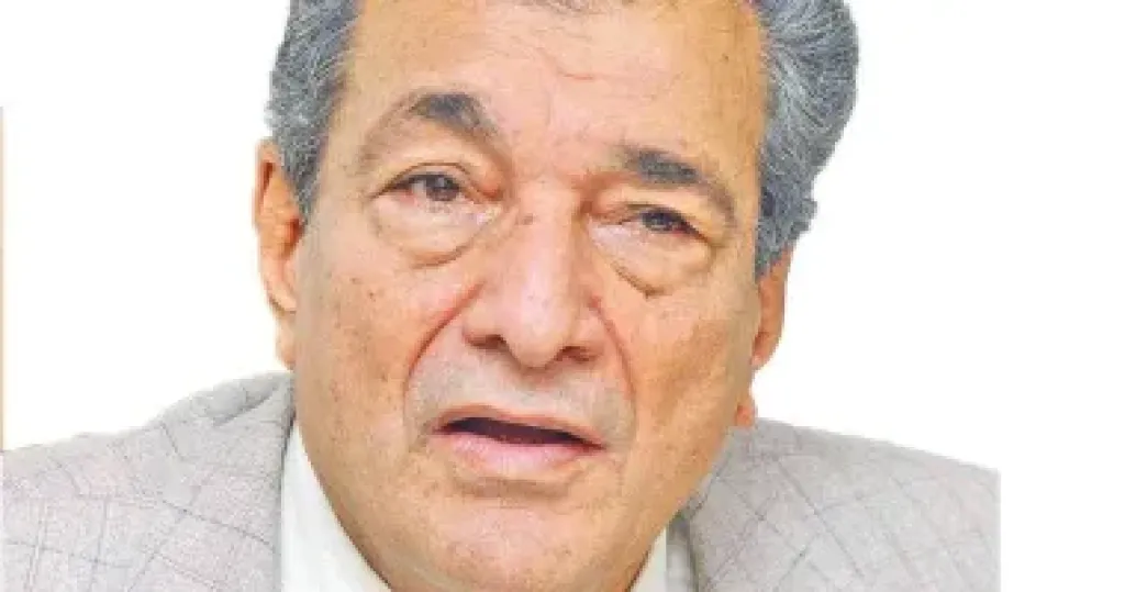 المسلماني في الذكرى العاشرة لفاروق شوشة : الراحل الكبير رائد ثقافي وإذاعي عملاق وسيبقى حاضراً بلغته الجميلة