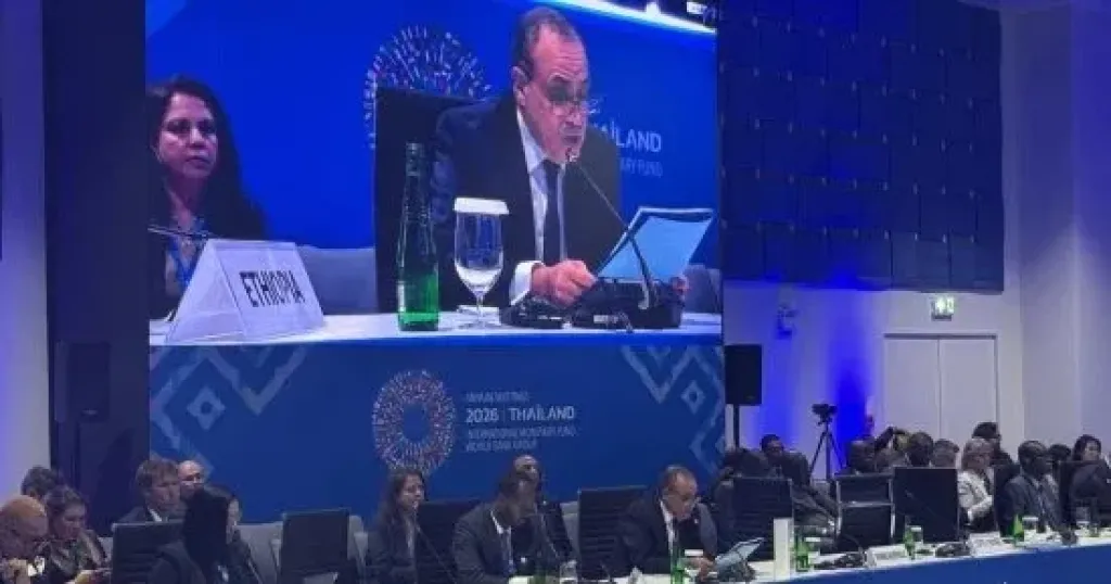 وزير الخارجية يستعرض التجربة المصرية في تسريع تنفيذ المشروعات التنموية