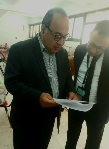الدكتور محمد عبد الباسط خلاف وكيل كلية الطب بجامعة أسيوط للدراسات العليا والبحوث يتفقد