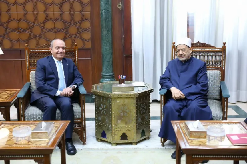 شيخ الأزهر يبحث مع سفير الأردن بالقاهرة تعزيز التعاون المشترك ودعم القضية الفلسطينية