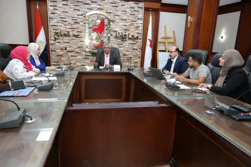 نائب محافظ سوهاج يدشن ورشة عمل لتأهيل وحدات التنمية الاقتصادية بالمراكز والأحياء