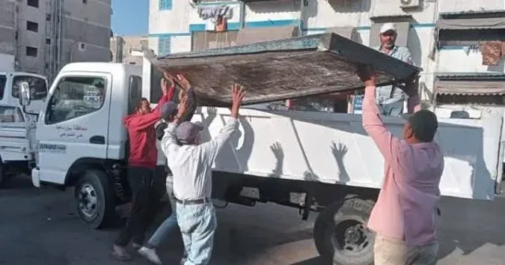 حملة مكبرة لإزالة الإشغالات والتعديات بشوارع شمال الجيزة