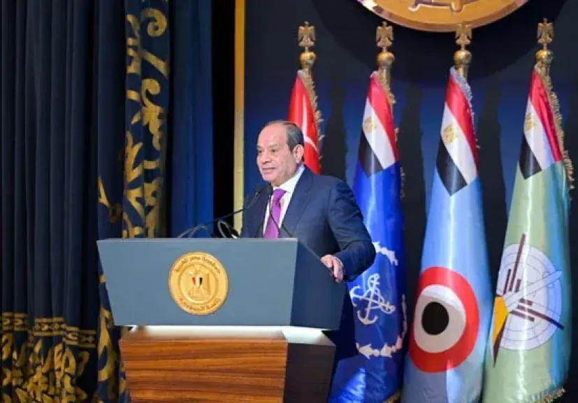 السيسى للمصريين: ”حصنوا بلدكم ضد المؤامرة.. ولا أقول حصنوا الرئيس