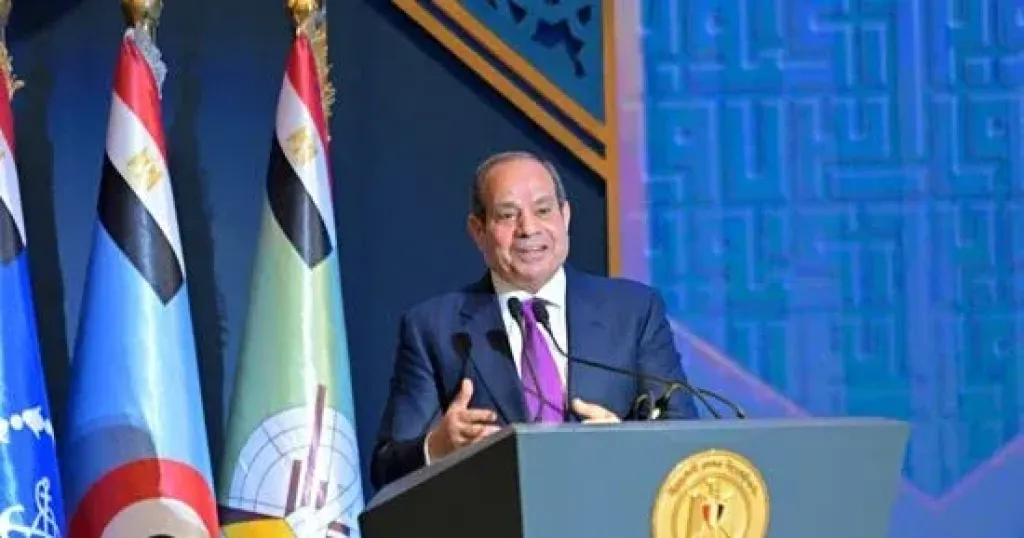 الرئيس السيسى يختتم تصريحاته فى الندوة التثقيفية برسالة للمصريين: خلوا بالكم من مصر