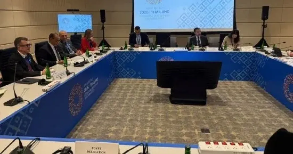 وزير التخطيط يبحث تعزيز سبل التعاون المشترك مع مؤسسة التمويل الدولية
