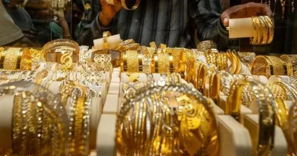 آخر تطورات أسعار الذهب اليوم الجمعة 16 أكتوبر 2026