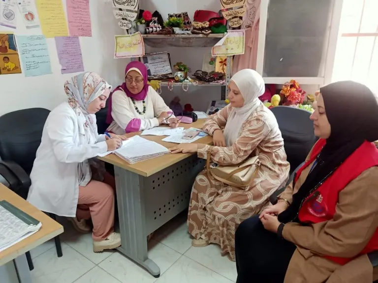 صحة البحيره تنفذ عدة مرورات ميدانية على مختلف الإدارات والوحدات الصحية