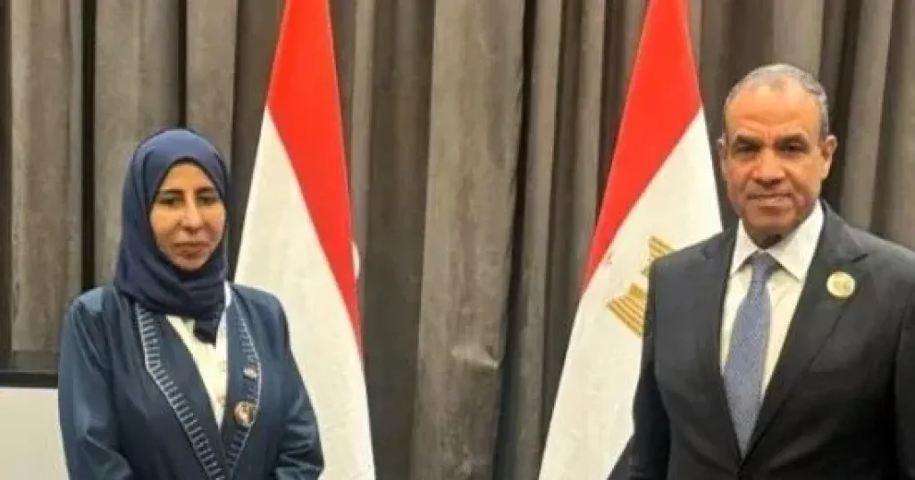 وزير الخارجية يلتقي نظيرته اليمنية ويبحث سبل دعم الاستقرار في اليمن والتطورات الإقليمية.