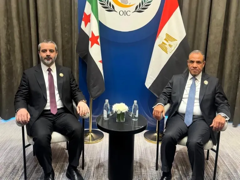 وزير الخارجية يعقد مباحثات مع نظيره السوري على هامش اجتماعات مجلس وزراء خارجية منظمة التعاون الإسلامي في بغداد