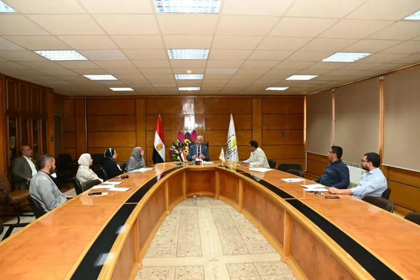 رئيس جامعة أسيوط يتابع أعمال اللجنة الطبية العليا لتقييم الطلاب ذوي الاحتياجات الخاصة