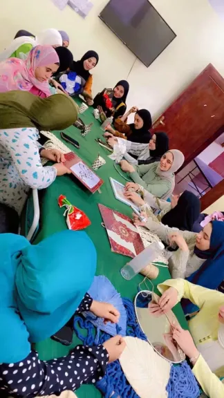 محافظ أسيوط: ورشة للمشغولات اليدوية بمركز شباب مسارة بديروط لتنمية مهارات الفتيات