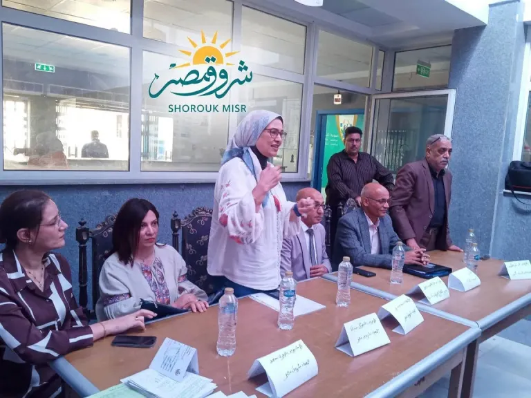 محافظ أسيوط: تعليم الكبار تنظم قافلة توعوية لنشر الوعي ومواجهة الأمية وتعزيز المشاركة