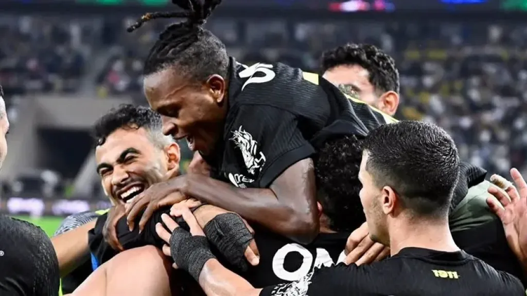 الزمالك يواجه بترول أسيوط الليلة في الدوري المصري