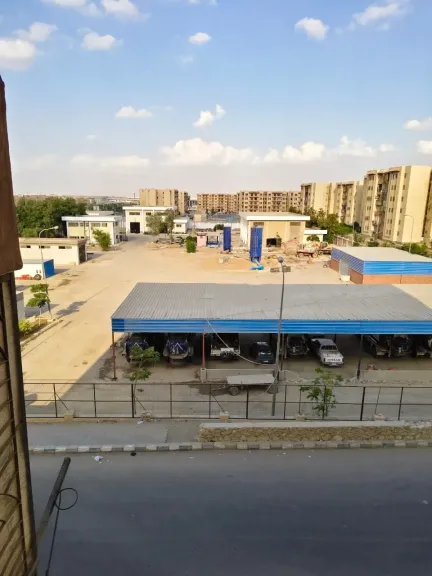 استغاثة إلى رئيس الوزراء ووزيرة الإسكان.. عمارات 247 بحدائق أكتوبر تغرق في الإهمال والضوضاء.. والأهالي يطالبون بالتدخل