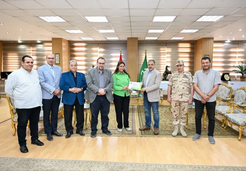 محافظ الشرقية يكرم مديرى المستشفيات المتميزة خلال فعاليات اليوم الجراحى الرابع