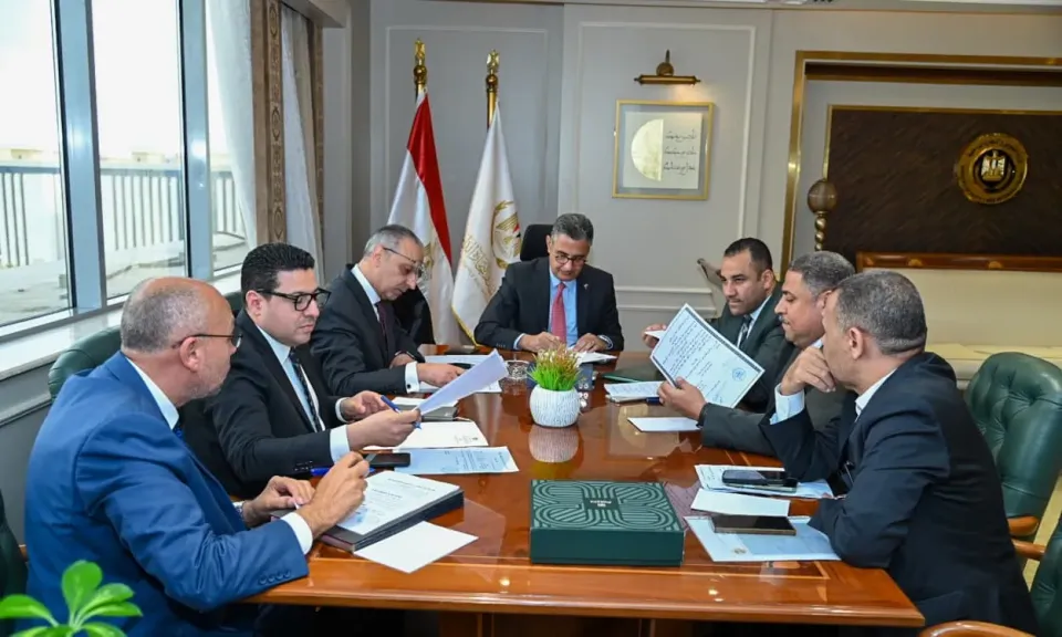 وزير التموين والتجارة الداخلية يلتقي بعدد من السادة أعضاء مجلسي النواب والشيوخ* للاستجابة السريعة لمطالب المواطنين*