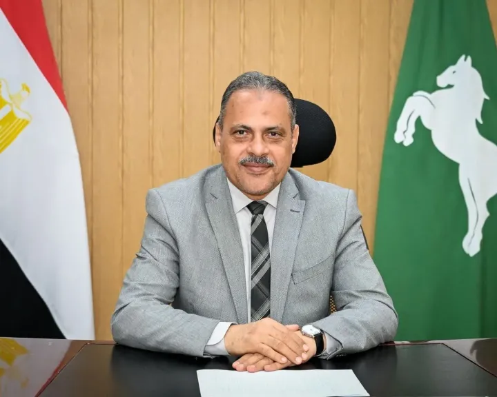 محافظ الشرقية: يهنئ طالبتي المحافظة لفوزهما بمركزين متقدمين على مستوى الجمهورية في مسابقة «فرسان القراءة في نصر أكتوبر»