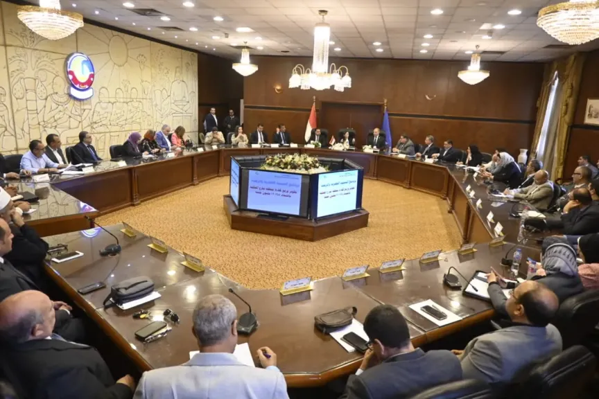 جاكلين تطلق نهجًا جديدًا لحل مشكلات المواطنين اجتماعات موسعة مع النواب يعقبها تحرك ميداني لمتابعة الحلول على أرض الواقع