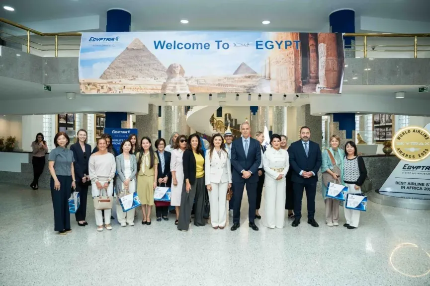 زوجات الدبلوماسيين الأجانب في ضيافة مصر للطيران ضمن مبادرة Welcome to Egypt